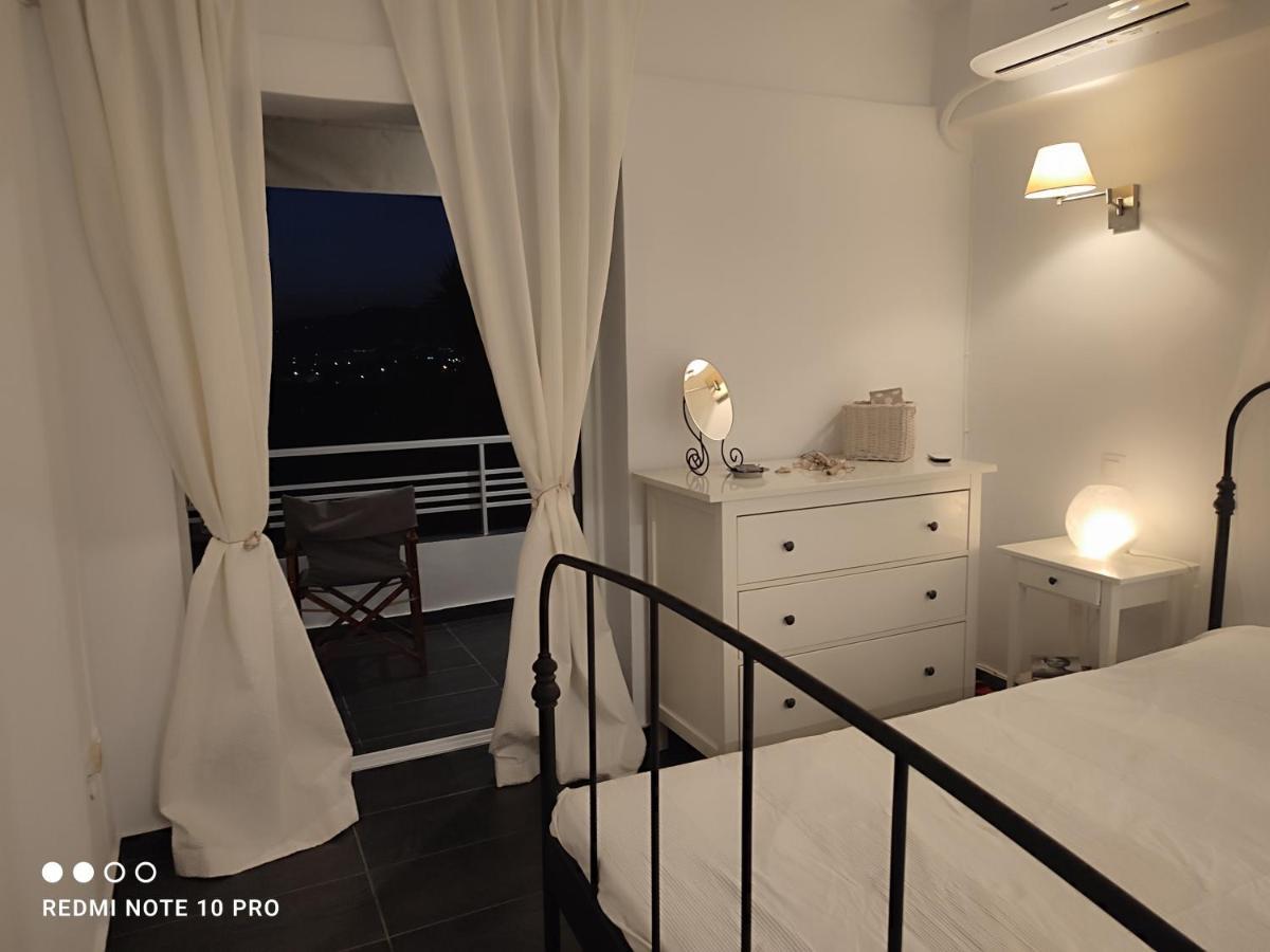 Andrew'S Sunset View Apartment ลูตรากี ภายนอก รูปภาพ