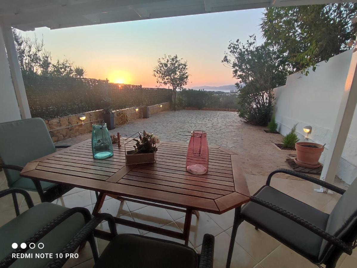Andrew'S Sunset View Apartment ลูตรากี ภายนอก รูปภาพ
