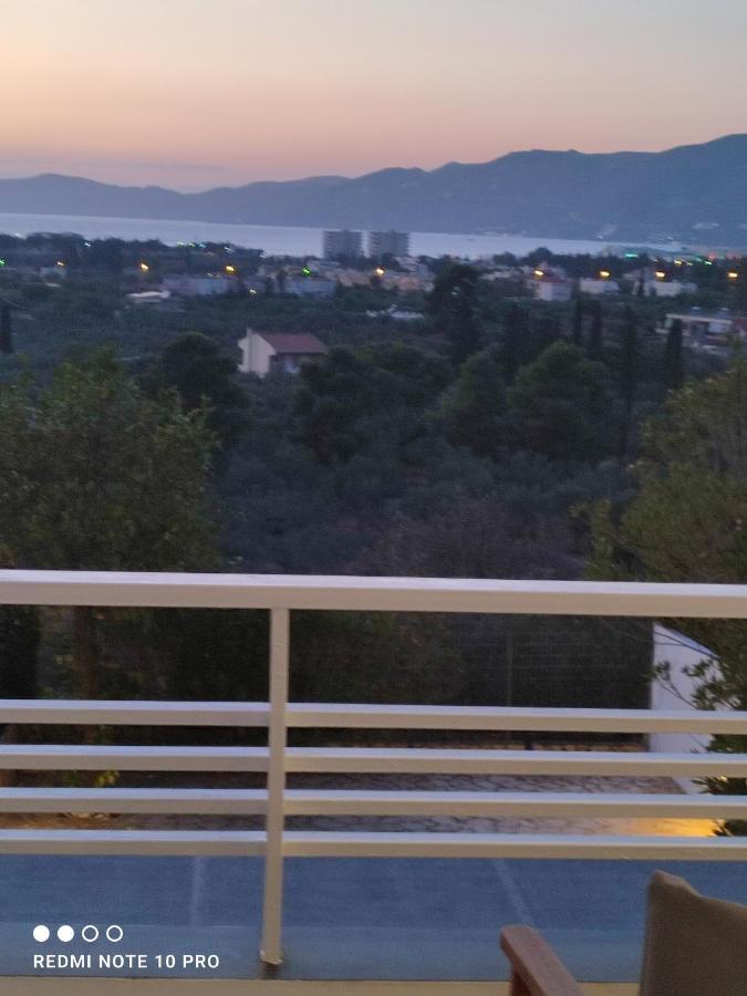 Andrew'S Sunset View Apartment ลูตรากี ภายนอก รูปภาพ