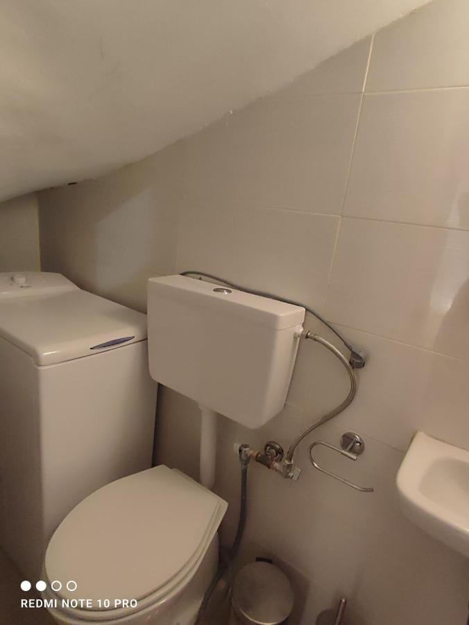 Andrew'S Sunset View Apartment ลูตรากี ภายนอก รูปภาพ