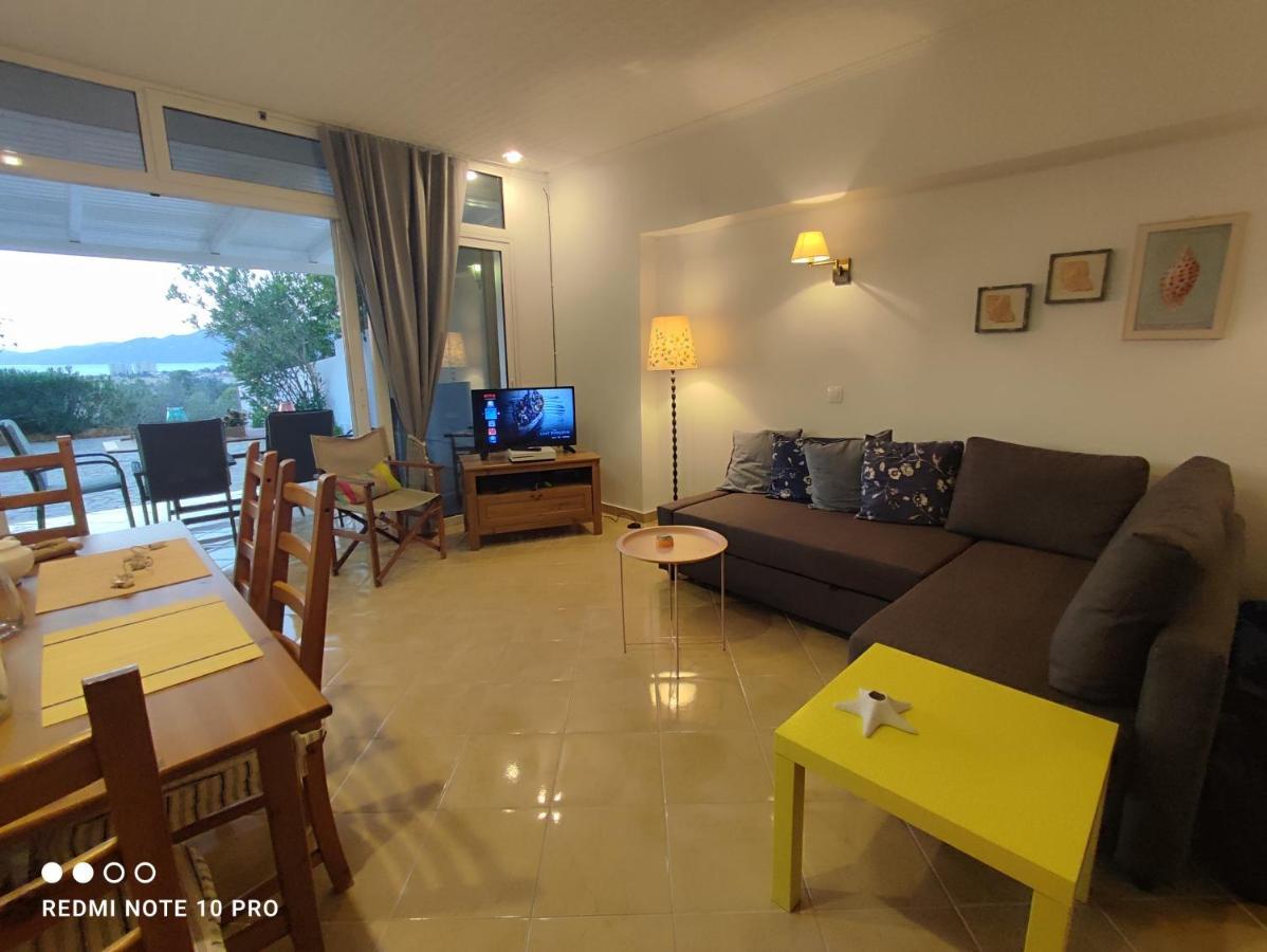 Andrew'S Sunset View Apartment ลูตรากี ภายนอก รูปภาพ